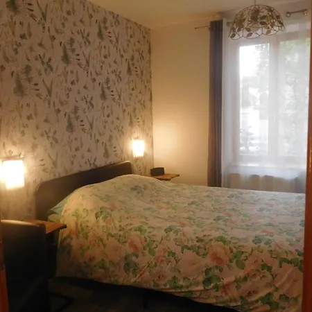 Les Acacias Apartment